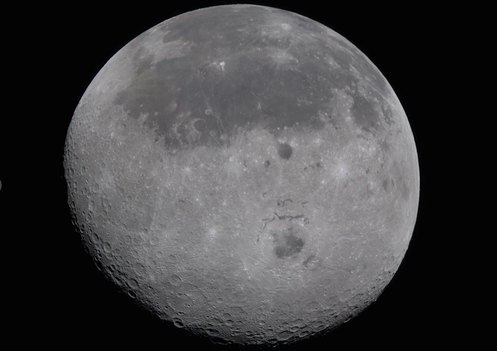 Artemis II lập kỷ lục mới bay quanh Mặt Trăng, chứng kiến nhật thực hiếm gặp - ảnh 1