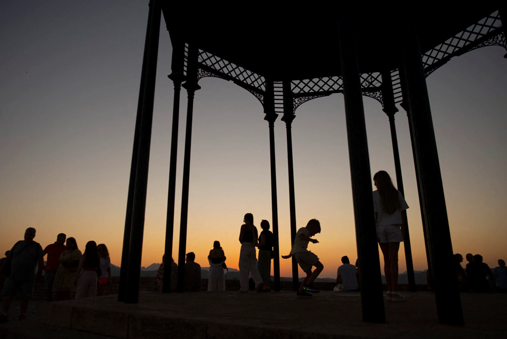 Châu Âu trải qua tháng 3 ấm thứ hai trong lịch sử - ảnh 1