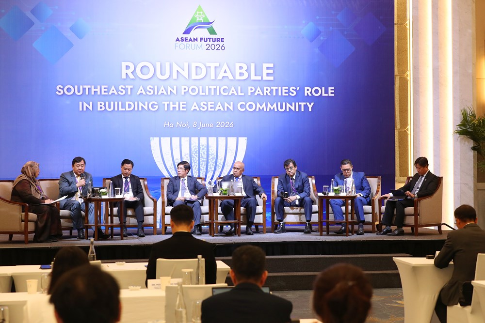 Chia sẻ trách nhiệm đối với tương lai hòa bình, ổn định và vững mạnh của ASEAN - ảnh 8