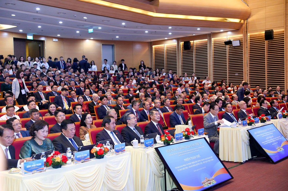 Thủ tướng Lê Minh Hưng dự Phiên toàn thể Ngoại giao phục vụ phát triển đất nước trong giai đoạn mới  - ảnh 2