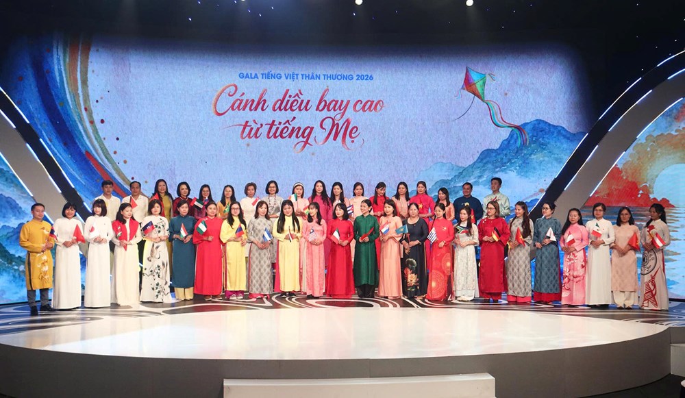 Cánh diều bay cao từ tiếng Mẹ - ảnh 3