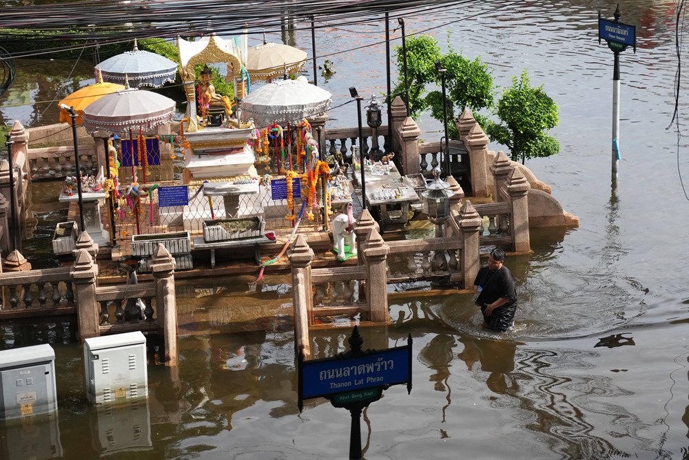 Thái Lan khẩn cấp ứng phó lũ lụt nghiêm trọng, hàng triệu người bị ảnh hưởng - ảnh 1