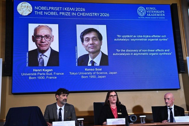Giải Nobel Hóa học 2026 đặt nền móng cho nhiều loại thuốc hiện đại - ảnh 1