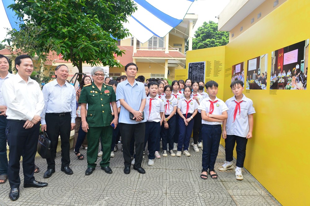 Triển lãm “Ngô Quyền – Anh hùng dân tộc kiệt xuất” - ảnh 2