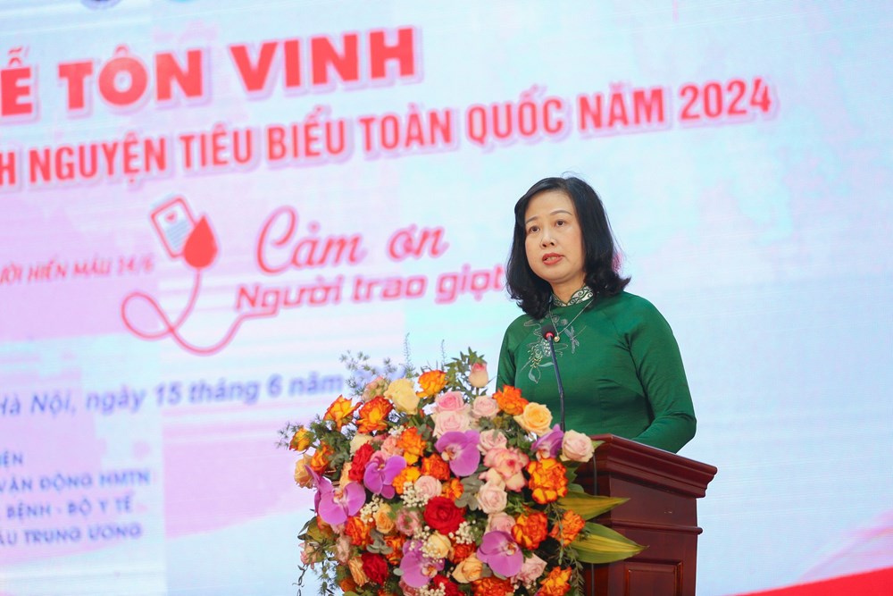 Tôn vinh 100 tấm gương hiến máu tiêu biểu toàn quốc - ảnh 1