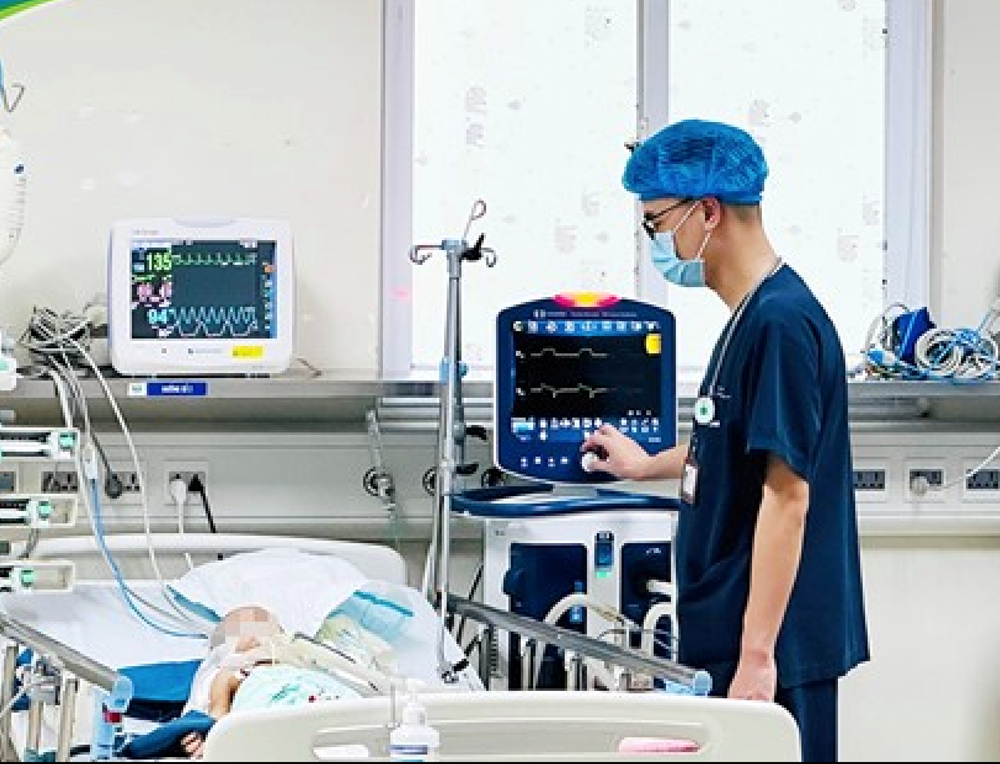 Bé 2 tuổi khởi phát bệnh dại: Không chủ quan khi bị chó trong nhà cắn - ảnh 1