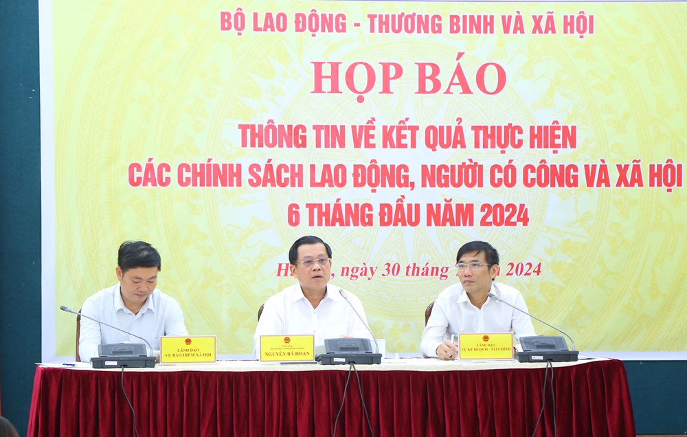 Từ 1.7.2025, người lao động đóng BHXH 15 năm được lĩnh lương hưu - ảnh 1