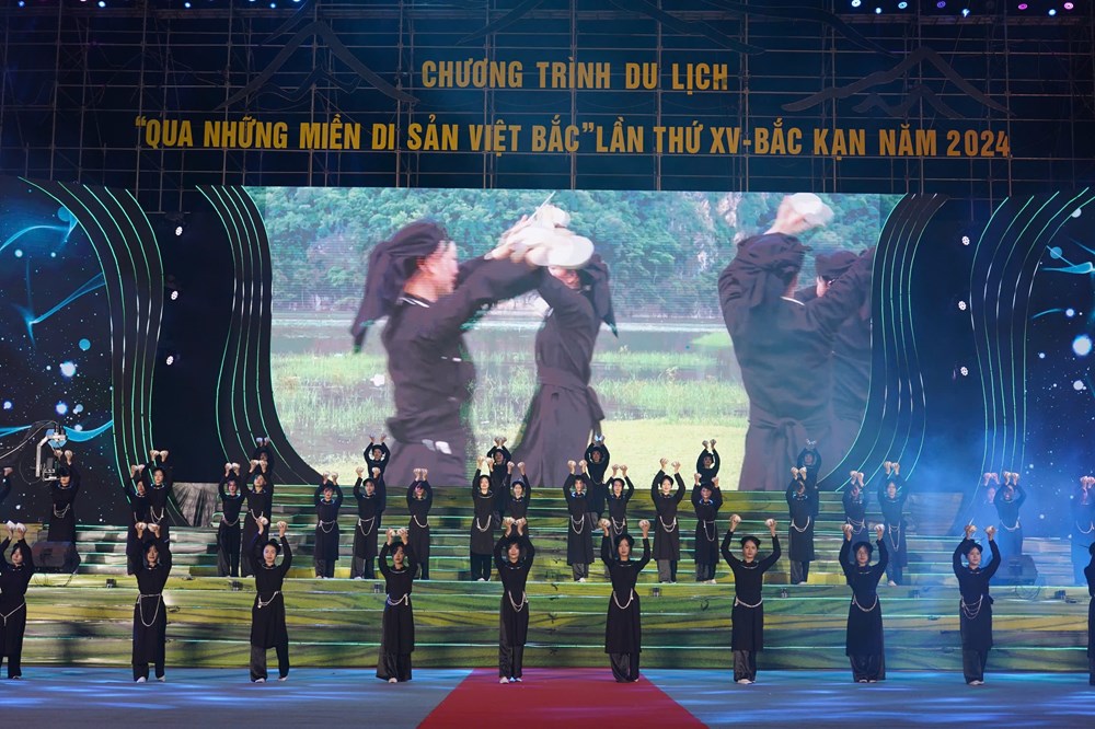 Khai mạc Chương trình du lịch “Qua những miền di sản Việt Bắc” - ảnh 9