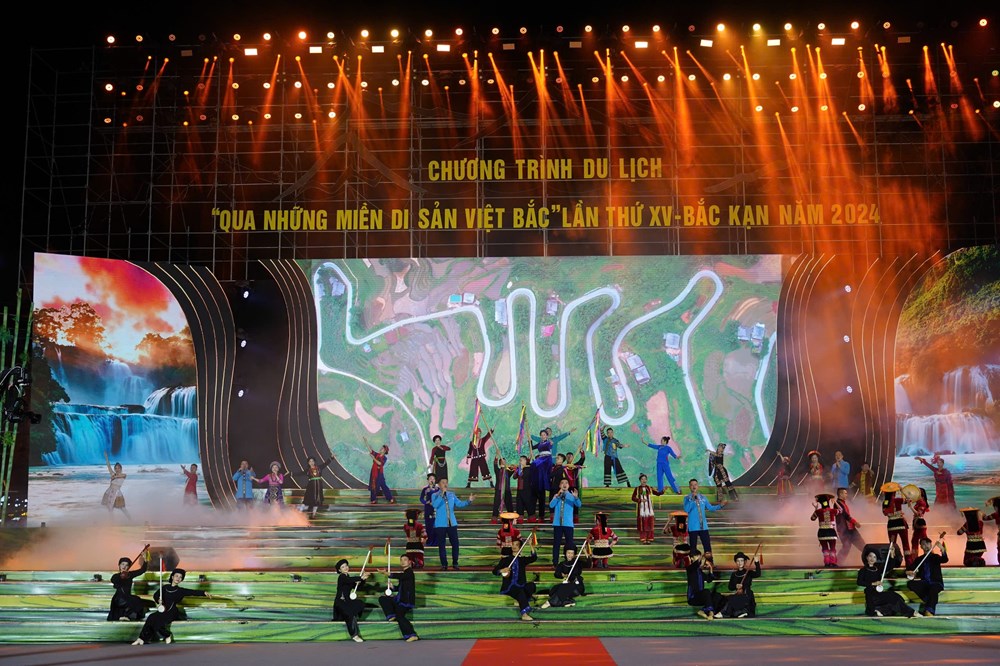 Khai mạc Chương trình du lịch “Qua những miền di sản Việt Bắc” - ảnh 11