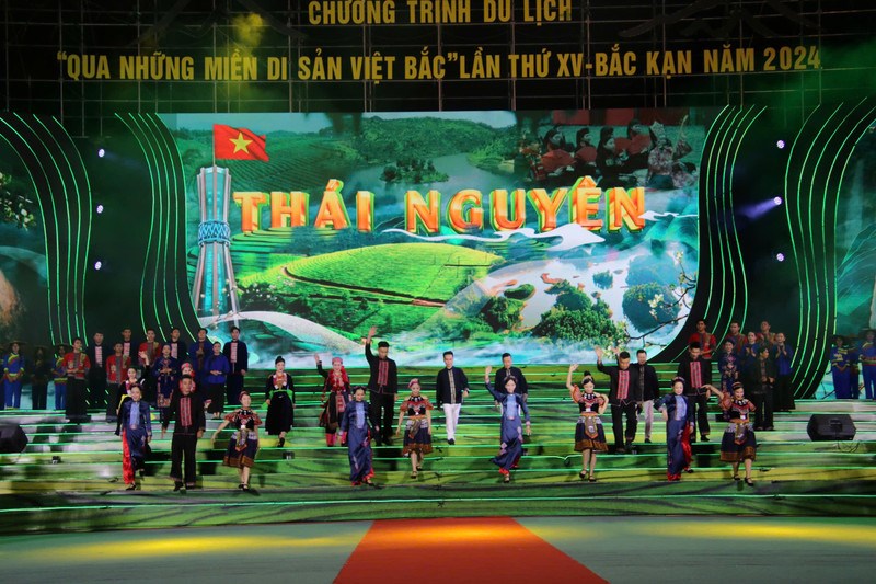 Khai mạc Chương trình du lịch “Qua những miền di sản Việt Bắc” - ảnh 4