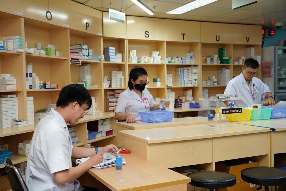 Vì sao vẫn còn tình trạng thiếu thuốc, vật tư, trang thiết bị y tế? - ảnh 1