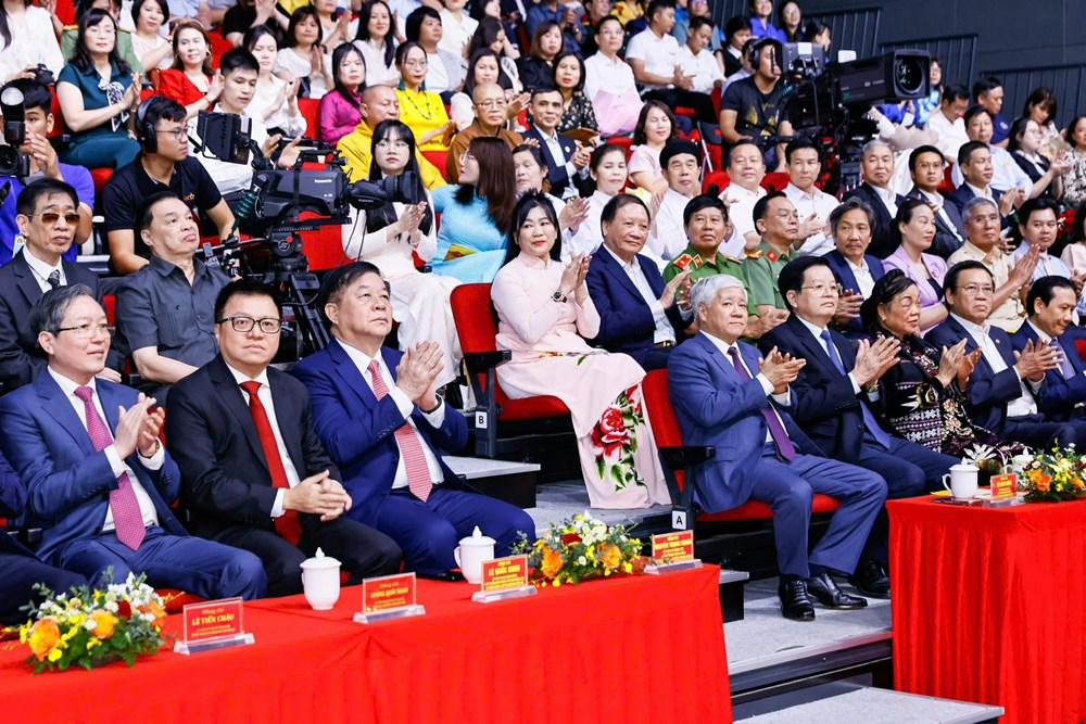 90 tác phẩm được trao giải báo chí “Vì sự nghiệp Đại đoàn kết toàn dân tộc” lần thứ XVI - ảnh 1
