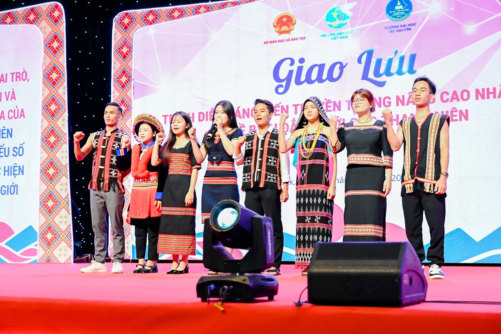 Thanh niên dân tộc thiểu số góp phần thực hiện bình đẳng giới - ảnh 1