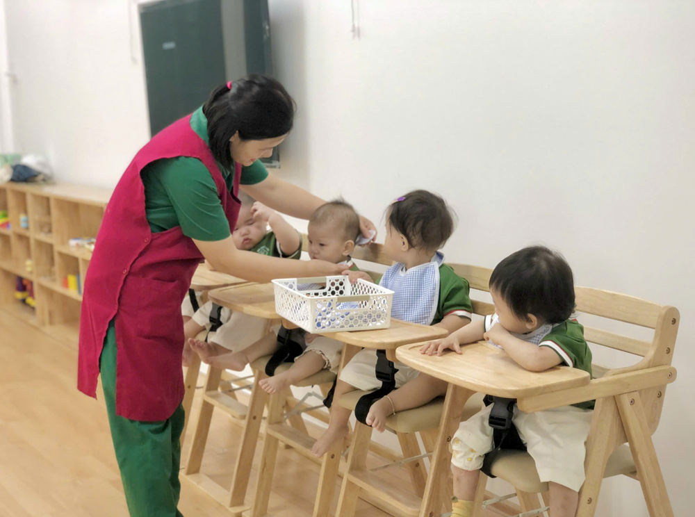 Tìm giải pháp để con công nhân lao động tại khu công nghiệp được sống gần với cha mẹ - ảnh 1