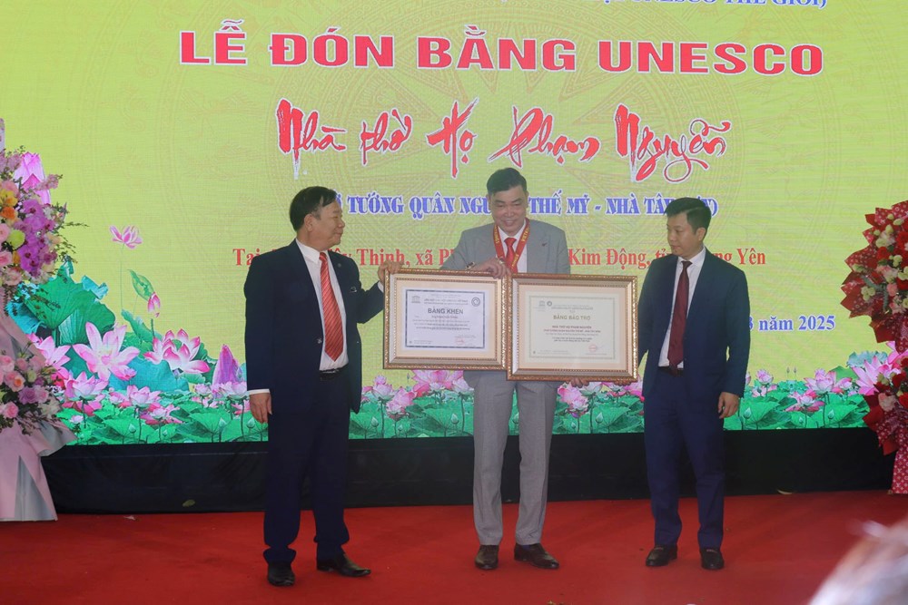 Nhà thờ họ Phạm Nguyễn xác lập Kỷ lục Độc bản Việt Nam - ảnh 6