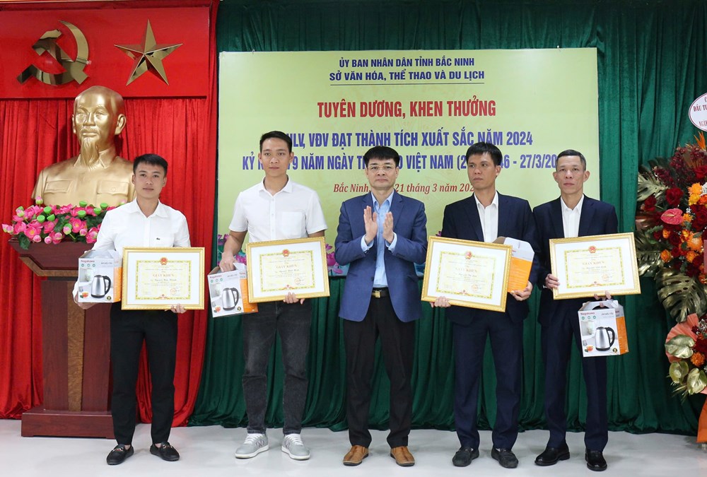 Bắc Ninh: Tuyên dương HLV, VĐV đạt thành tích xuất sắc năm 2024 - ảnh 2