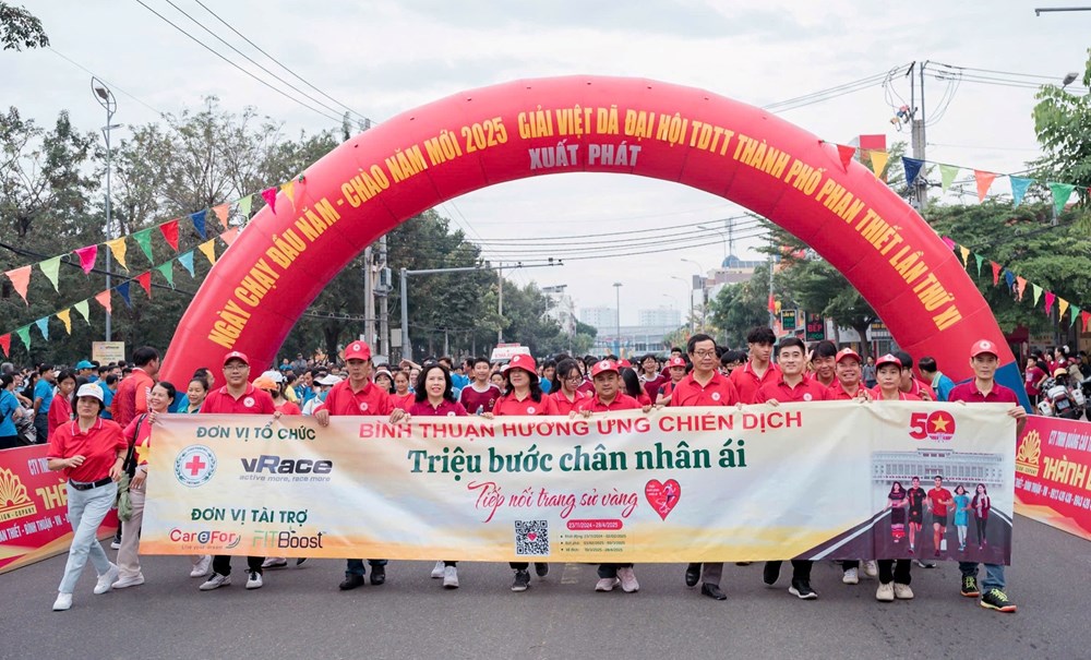 Gần 200.000 người tham gia chiến dịch “Triệu bước chân nhân ái“ - ảnh 1