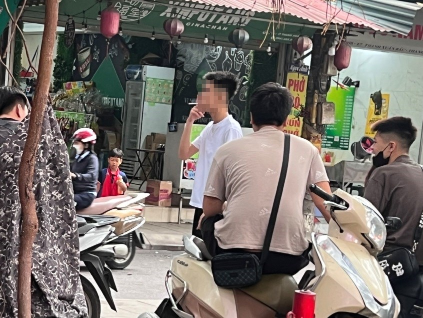 Trẻ em dễ mua, người đang hút ít có động lực để bỏ - ảnh 1