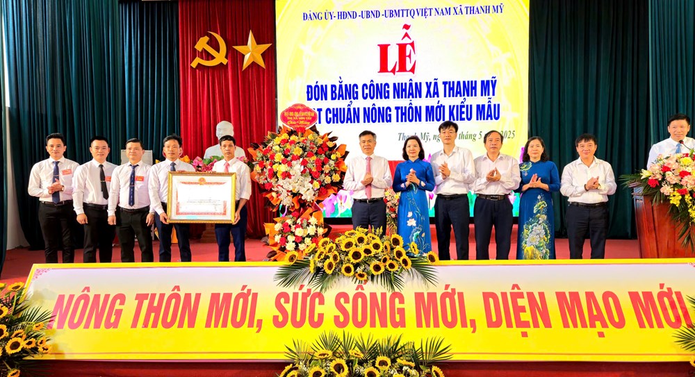 Thị xã Sơn Tây có xã thứ 2 đạt chuẩn nông thôn mới kiểu mẫu - ảnh 1