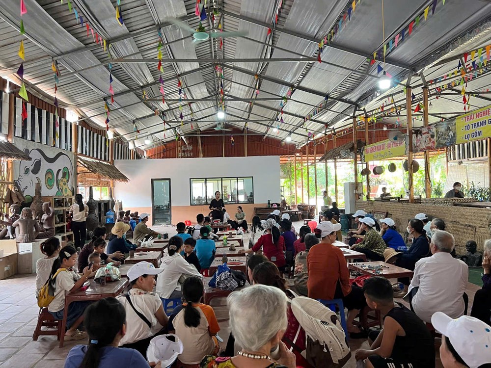 6 tháng đầu năm, Bắc Ninh đón hơn 2,4 triệu lượt khách du lịch - ảnh 1