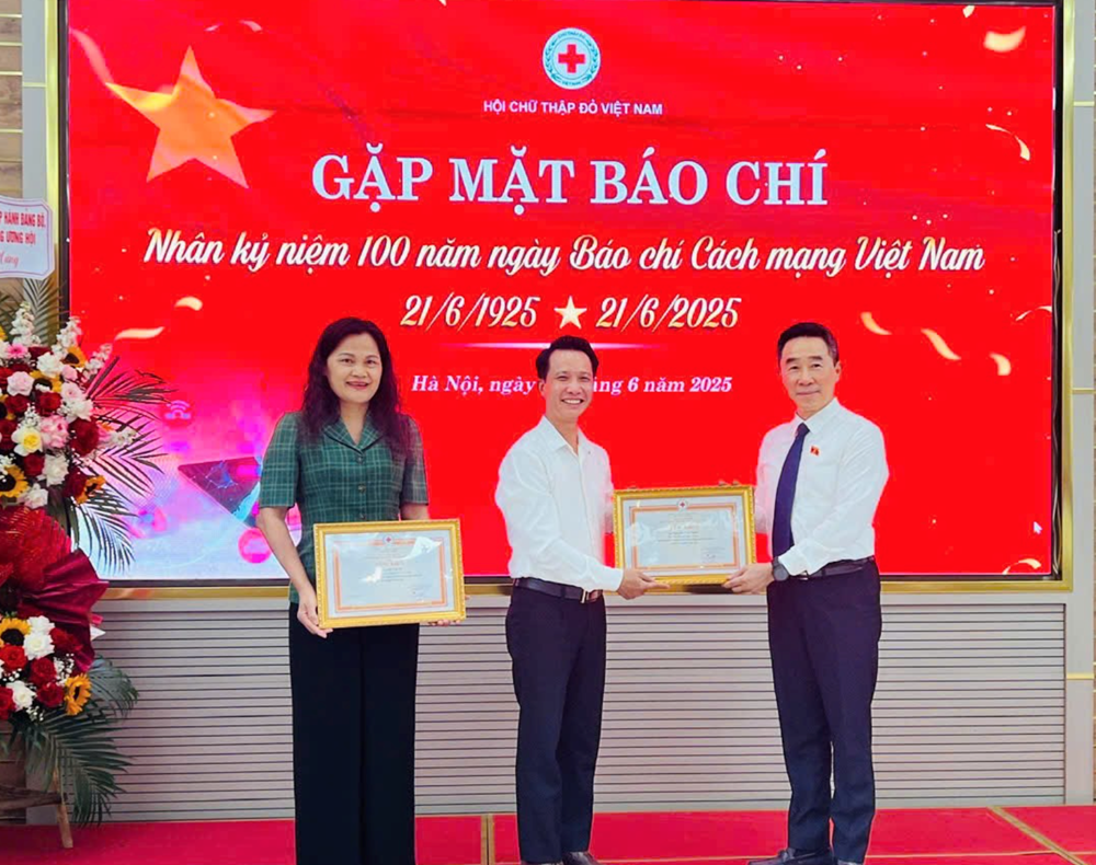 Báo chí đồng hành cùng các hoạt động nhân đạo - ảnh 1