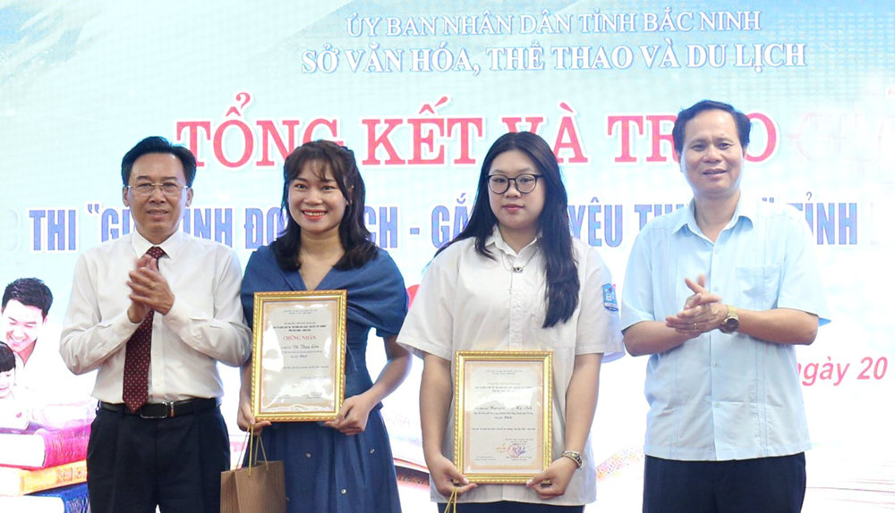 Bắc Ninh: Trao giải cuộc thi “Gia đình đọc sách – Gắn kết yêu thương” năm 2025 - ảnh 1