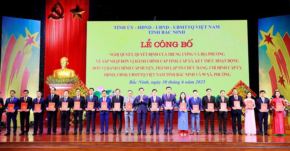 Lễ công bố các Nghị quyết, Quyết định của Trung ương và địa phương về sáp nhập đơn vị hành chính tỉnh Bắc Ninh và các xã, phường mới - ảnh 6