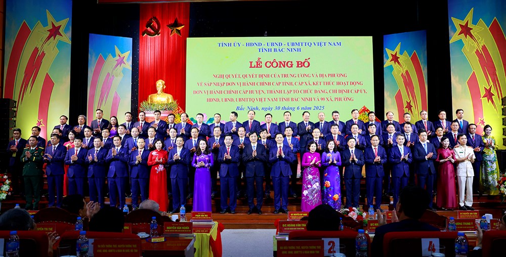 Lễ công bố các Nghị quyết, Quyết định của Trung ương và địa phương về sáp nhập đơn vị hành chính tỉnh Bắc Ninh và các xã, phường mới - ảnh 7