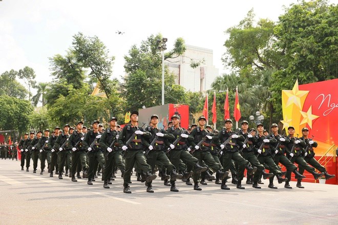Hoành tráng màn biểu diễn của Công an TP tại “Ngày hội vì Thủ đô bình yên” - ảnh 3