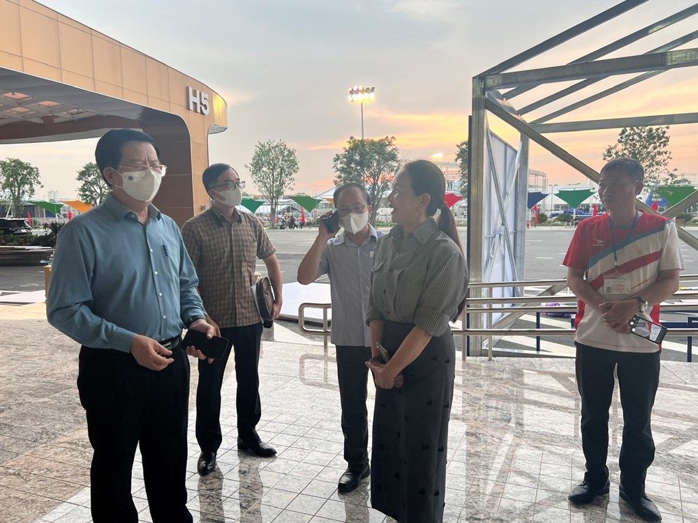 Sẽ thành lập Ban kiểm tra tiến độ thi công các gian hàng tại Triển lãm “Thành tựu đất nước“ - ảnh 6