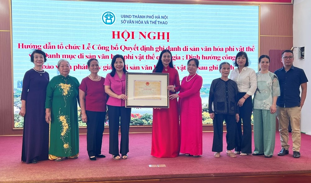 Hà Nội: 6 lễ hội truyền thống được trao chứng nhận Di sản văn hóa phi vật thể quốc gia - ảnh 1