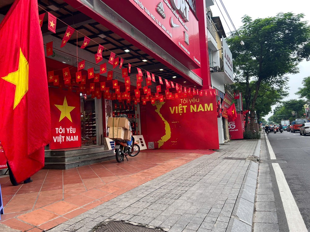 Người dân háo hức đón chờ xem hợp luyện diễu binh, diễu hành - ảnh 8