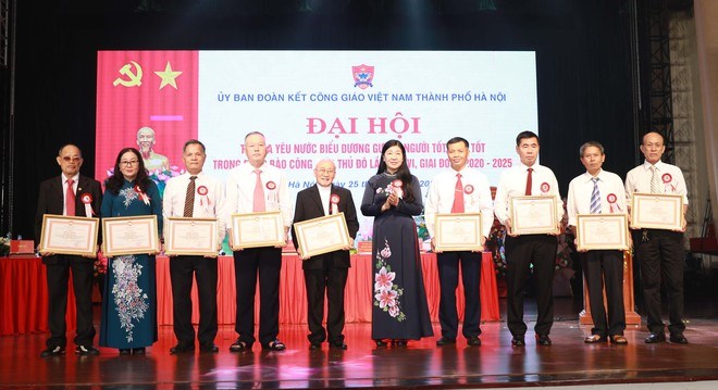 Phát động phong trào thi đua yêu nước trong đồng bào công giáo Thủ đô lần thứ VII - ảnh 1