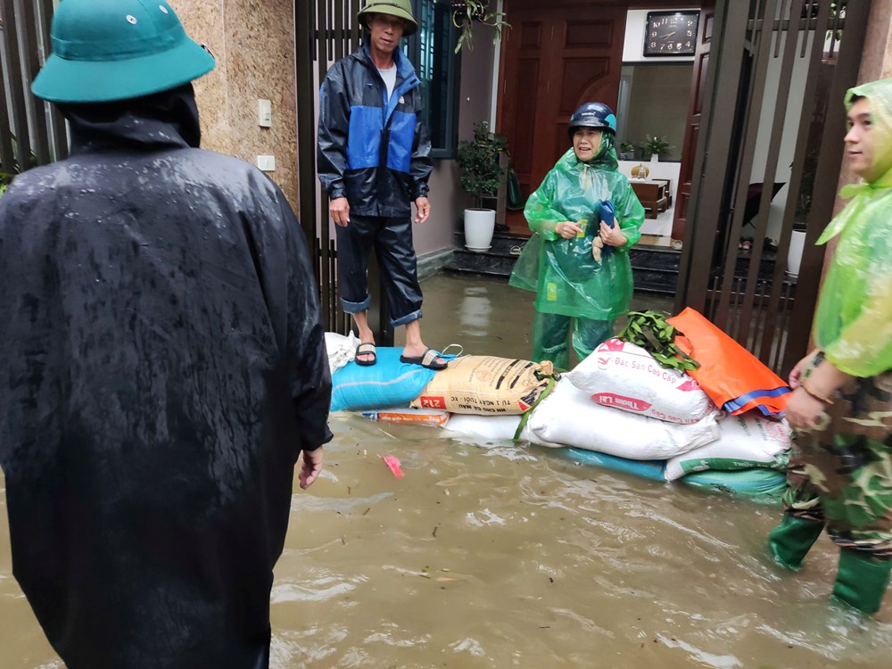 Sơn Tây ứng phó với diễn biến áp thấp nhiệt đới sau bão số 5 - ảnh 5