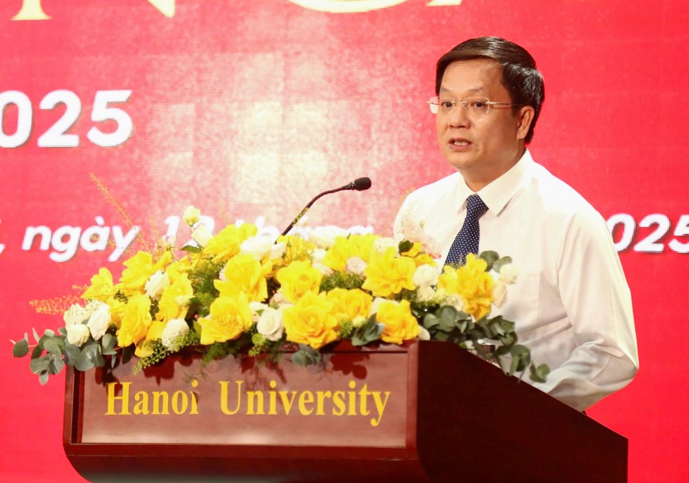 Người sáng lập CLB Đọc sách cùng con Nguyễn Thuỵ Anh đoạt giải Nhất cuộc thi viết “Cha và con gái” - ảnh 1
