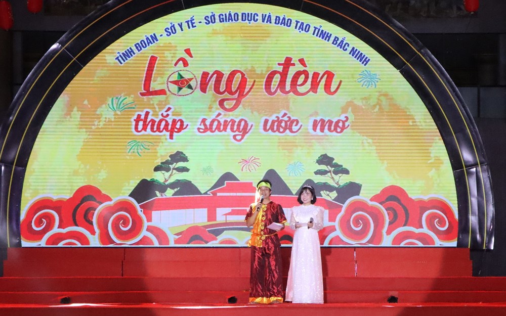 “Đêm hội Trăng rằm - Lồng đèn thắp sáng ước mơ” đến với trẻ em Bắc Ninh - ảnh 5