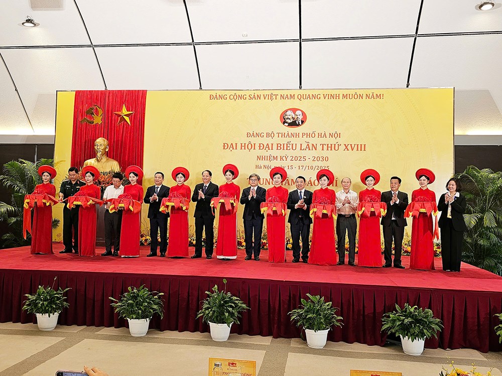 Khai trương Trung tâm báo chí phục vụ Đại hội lần thứ XVIII Đảng bộ thành phố Hà Nội - ảnh 1