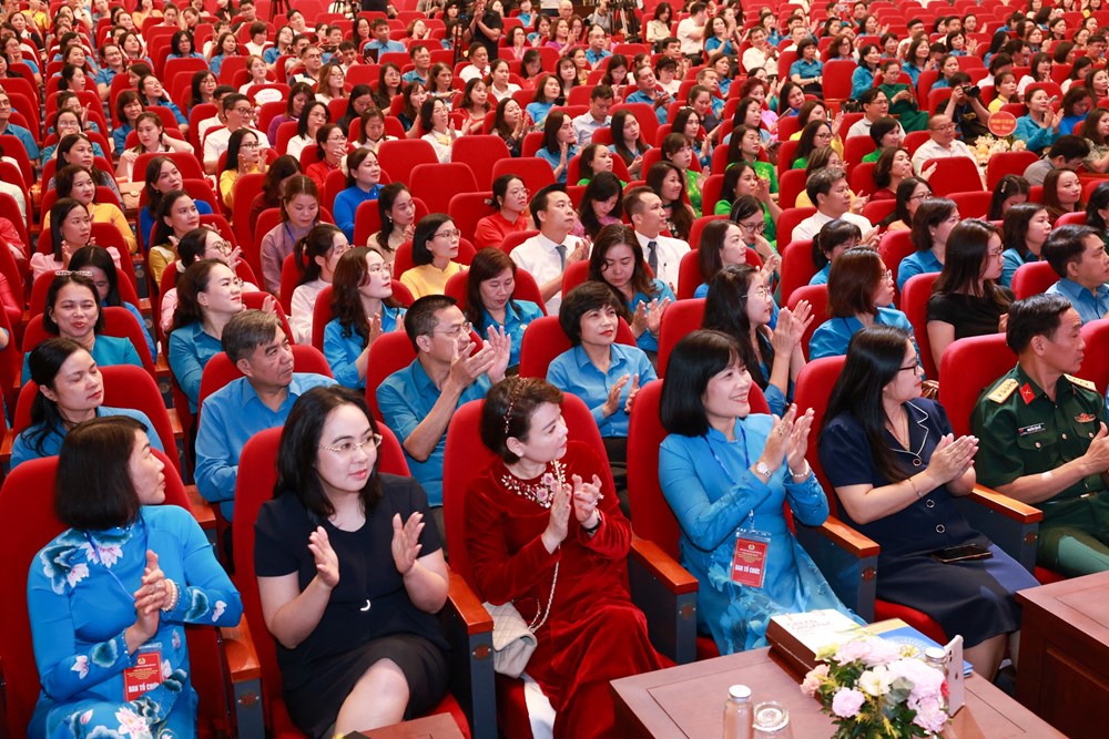Lần đầu tiên trao Giải thưởng “Nữ đoàn viên Công đoàn Năng động, Sáng tạo, Trách nhiệm” - ảnh 3