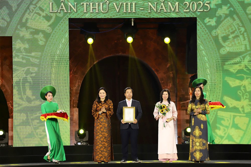 Trao giải Báo chí về phát triển văn hóa và xây dựng người Hà Nội thanh lịch, văn minh – năm 2025 - ảnh 3