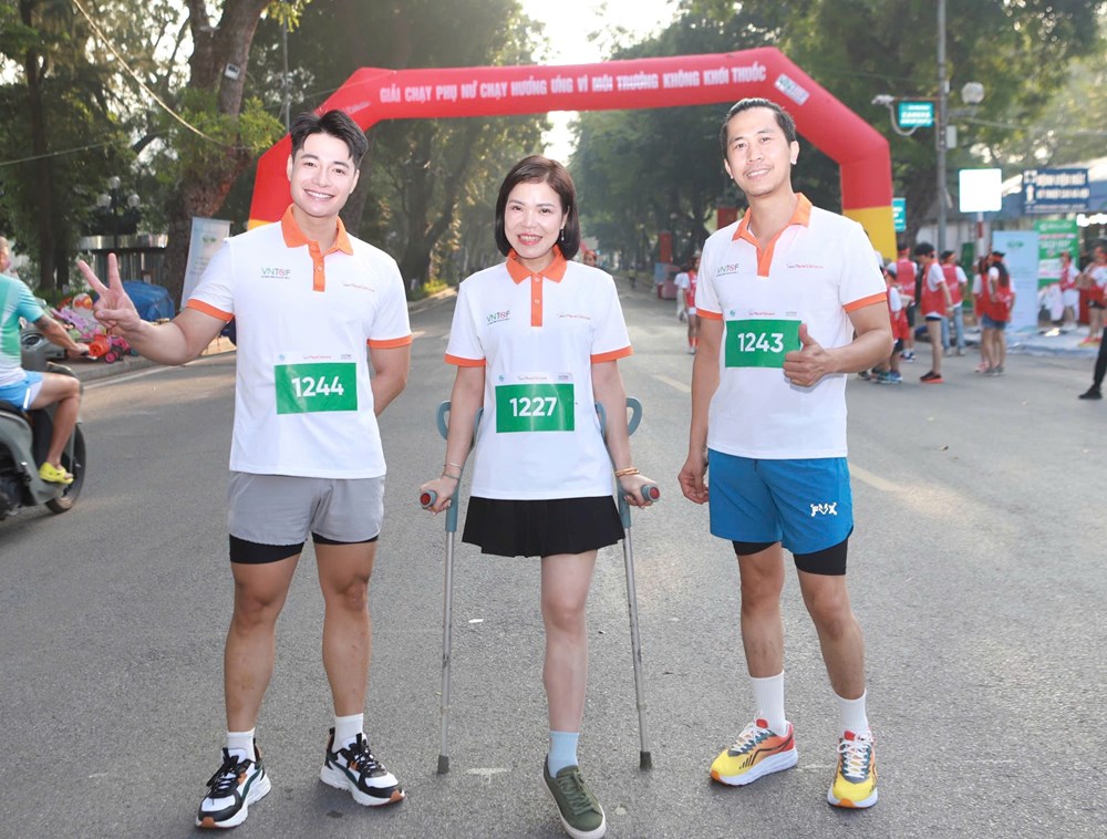 Nghệ sĩ ủng hộ lối sống tích cực, không khói thuốc lá - ảnh 2