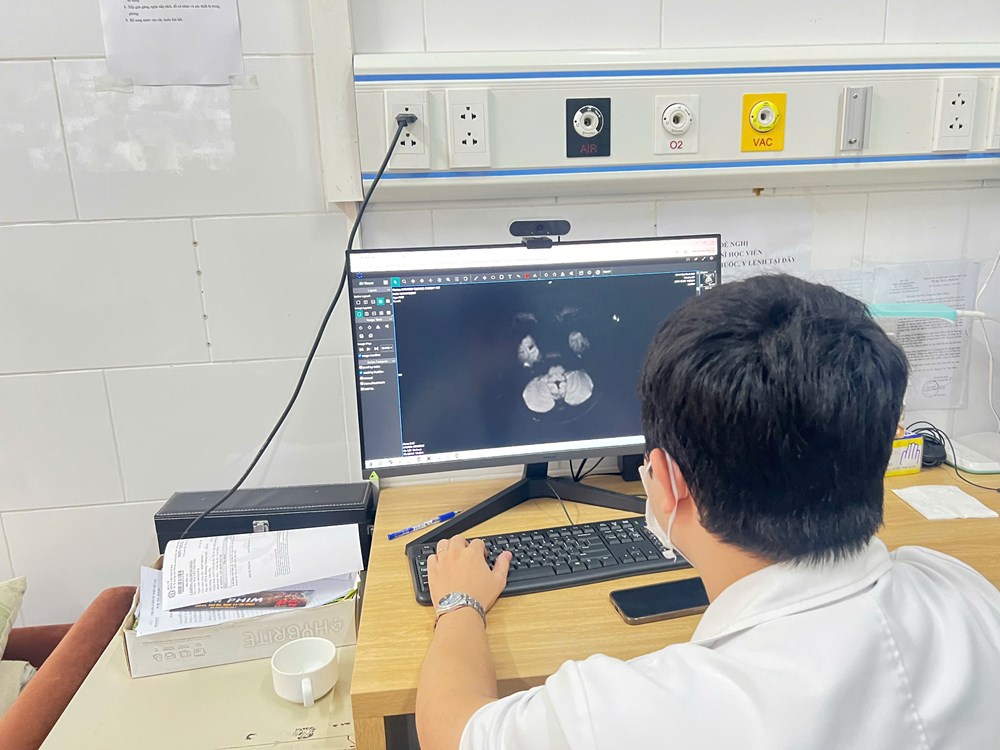 Thiếu niên 15 tuổi tổn thương não sau lần đầu dùng thuốc lá điện tử chứa cần sa - ảnh 2