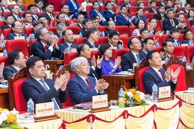 Khơi dậy sức mạnh đoàn kết, hướng tới thành phố trực thuộc Trung ương - ảnh 2