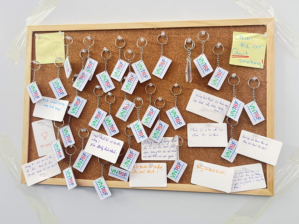 Đông đảo VĐV, trẻ em “check – in” tại “Không gian không hút thuốc ngoài trời” - ảnh 3