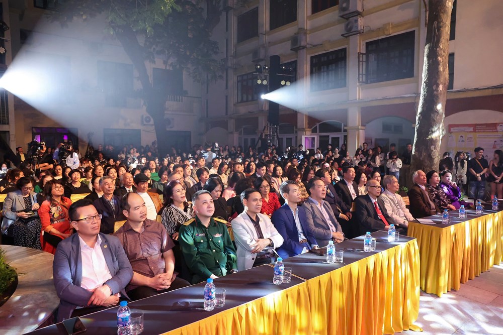 Trường CĐ Nghệ thuật Hà Nội kỷ niệm Ngày Nhà giáo Việt Nam - ảnh 2