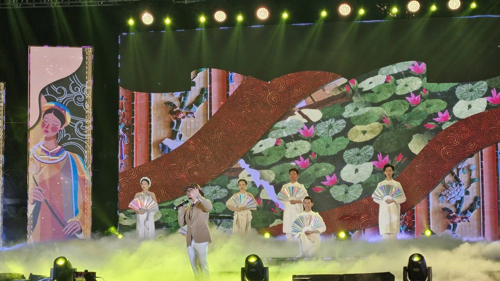 Hà Nội lan tỏa thông điệp hòa bình qua giao lưu văn hóa nghệ thuật quốc tế 2025 - ảnh 1