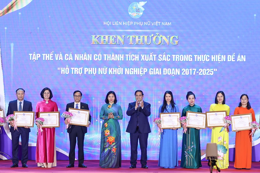 Thủ tướng Chính phủ Phạm Minh Chính dự Hội nghị Hỗ trợ phụ nữ khởi nghiệp - ảnh 4