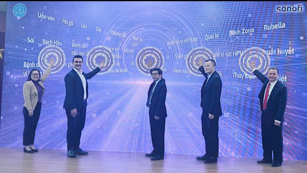 “Tiêm chủng cho mọi người” - tăng cường phòng bệnh bằng vắcxin và sinh phẩm - ảnh 1