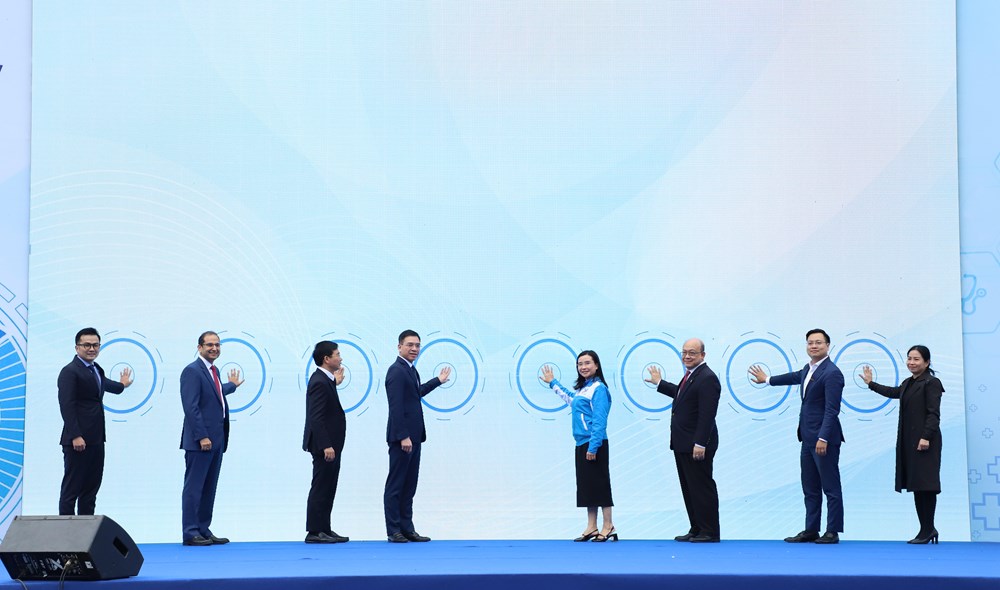 Tiếp cận y tế toàn diện thông qua đổi mới sáng tạo - ảnh 1