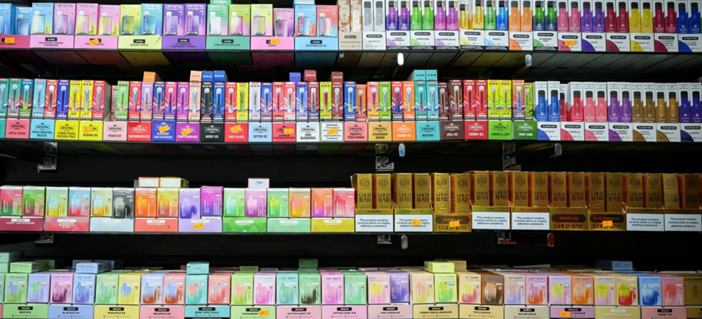 Thuốc lá điện tử dùng một lần gây hại cho môi trường - ảnh 1