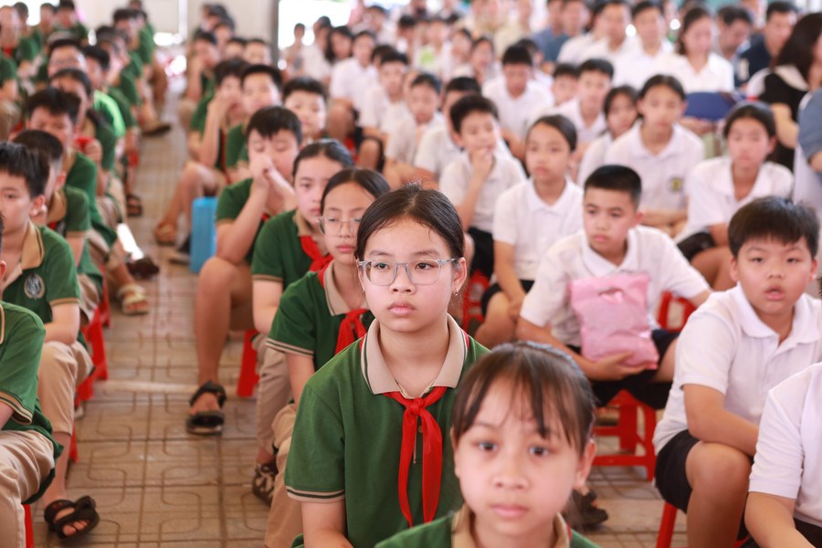 Bắc Ninh: Phát động phong trào phòng, chống đuối nước và thí điểm dạy bơi an toàn cho học sinh - ảnh 3